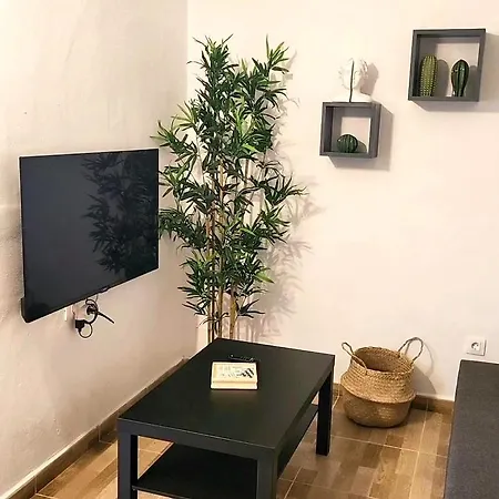 Mia 2.0 * Giniginamar